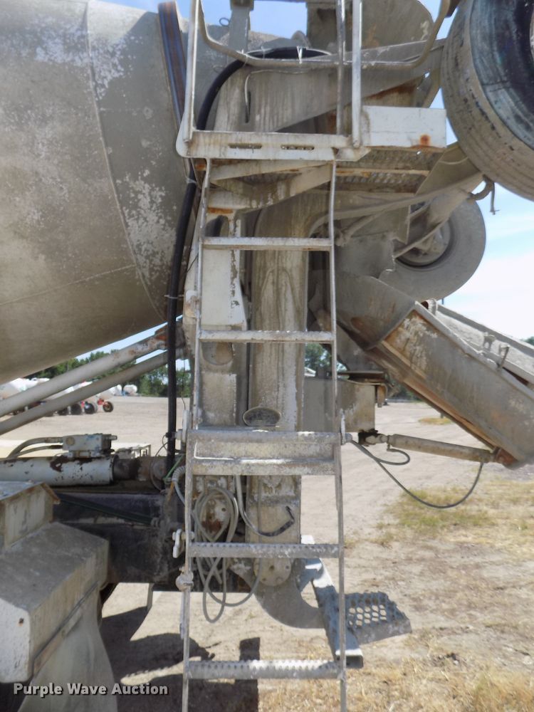 image for item DG2621 2000 Sterling L-Line  ready mix truck