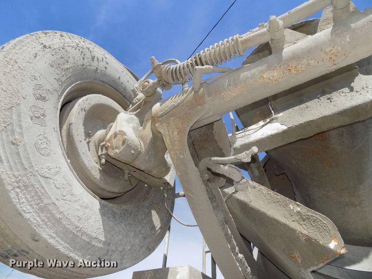 image for item DG2621 2000 Sterling L-Line  ready mix truck