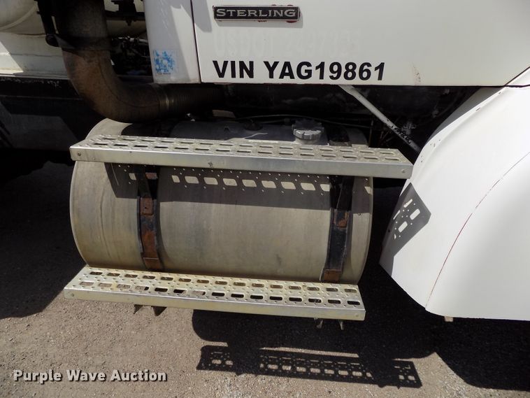 image for item DG2621 2000 Sterling L-Line  ready mix truck