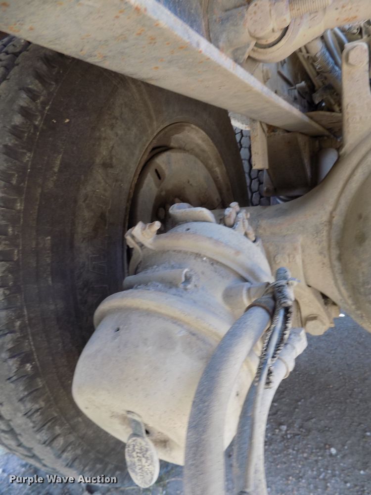 image for item DG2621 2000 Sterling L-Line  ready mix truck