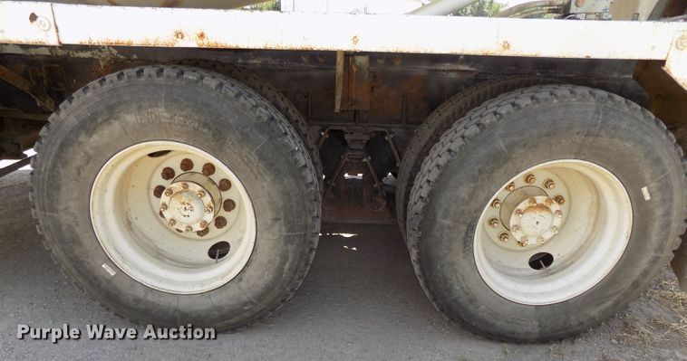 image for item DG2621 2000 Sterling L-Line  ready mix truck