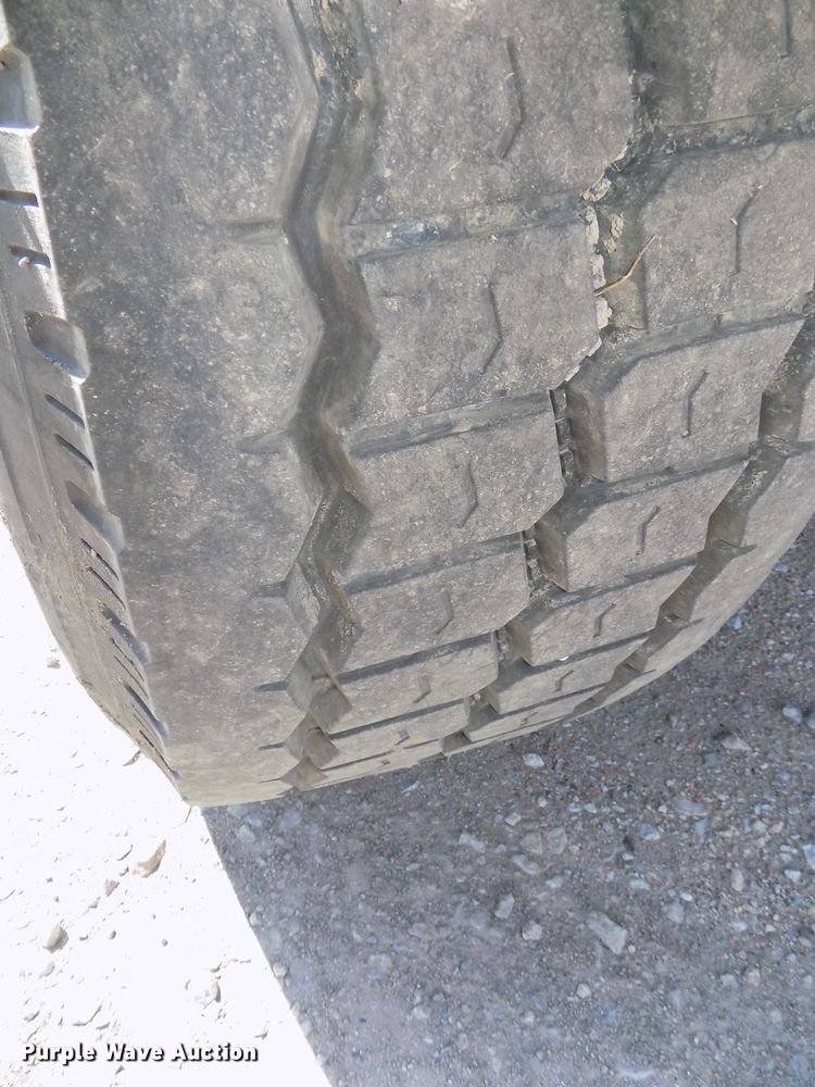 image for item DG2621 2000 Sterling L-Line  ready mix truck