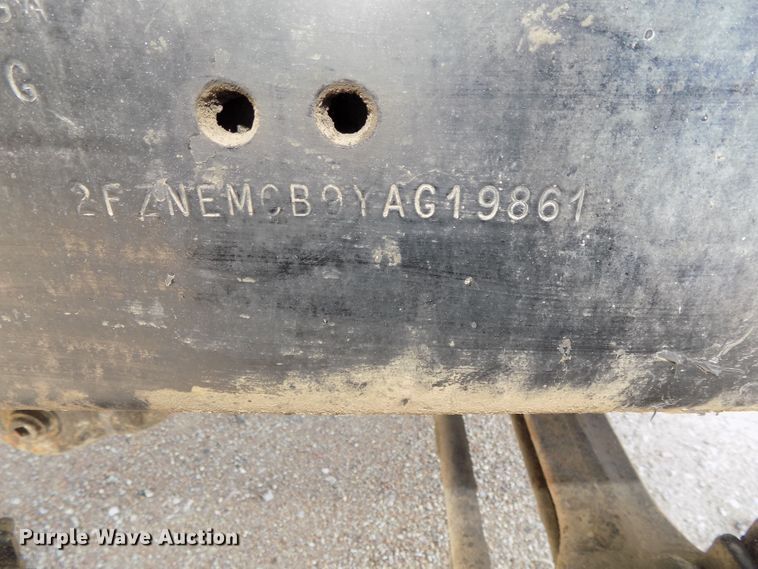 image for item DG2621 2000 Sterling L-Line  ready mix truck