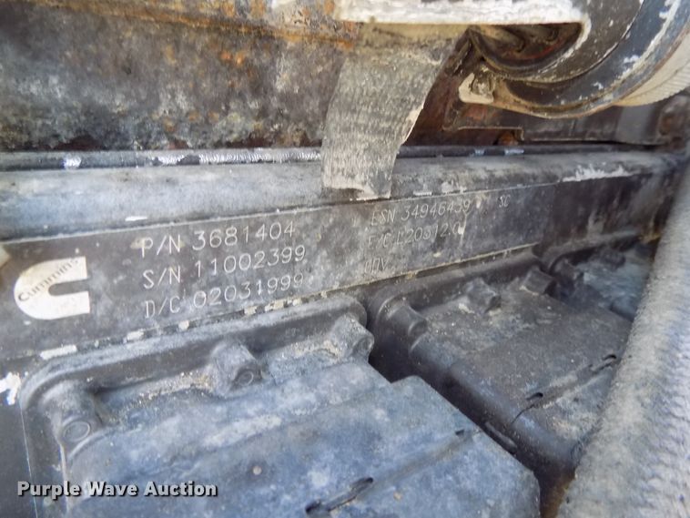 image for item DG2622 1999 International Paystar 5000  ready mix truck