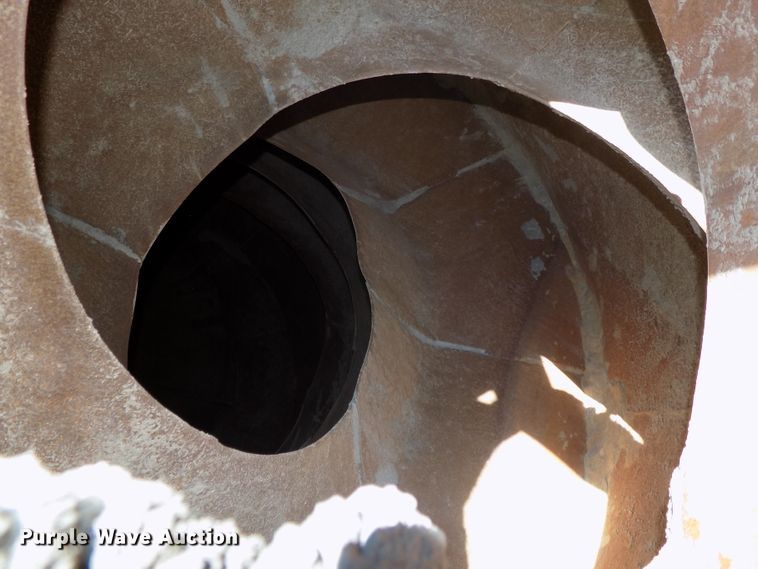 image for item DG2622 1999 International Paystar 5000  ready mix truck