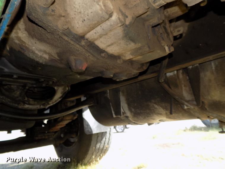 image for item DG2622 1999 International Paystar 5000  ready mix truck