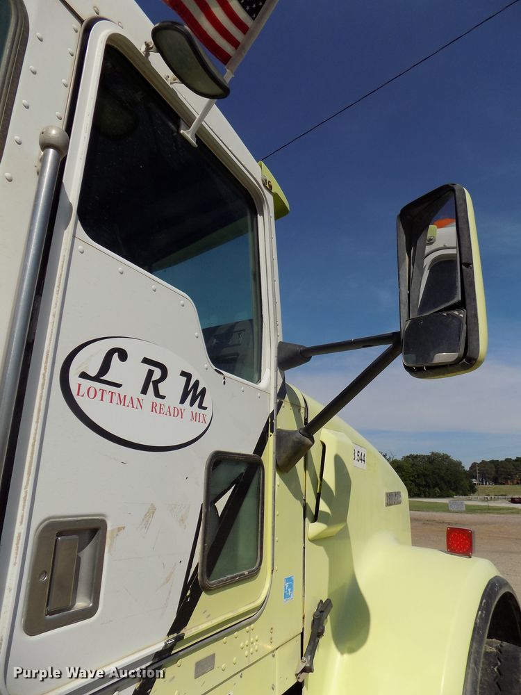 image for item DG2623 1999 Kenworth  ready mix truck