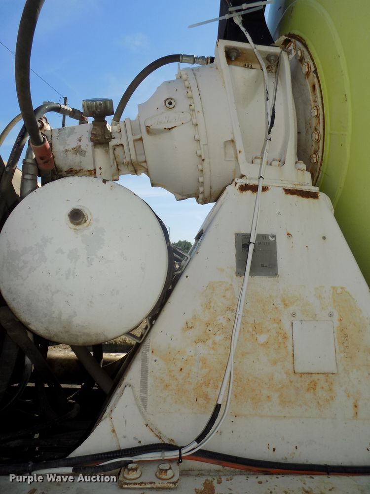 image for item DG2623 1999 Kenworth  ready mix truck