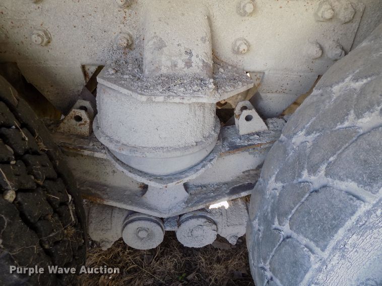 image for item DG2623 1999 Kenworth  ready mix truck