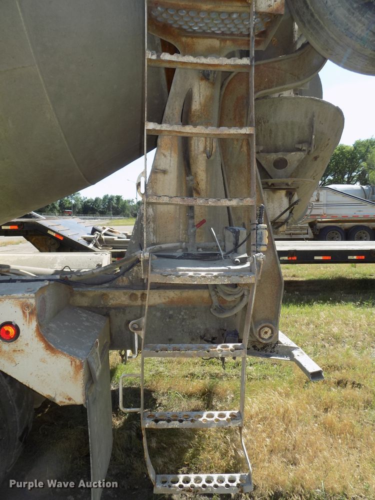 image for item DG2623 1999 Kenworth  ready mix truck