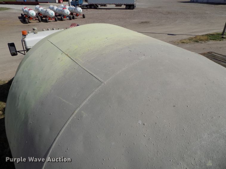 image for item DG2623 1999 Kenworth  ready mix truck