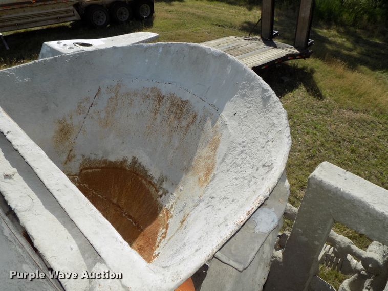 image for item DG2623 1999 Kenworth  ready mix truck