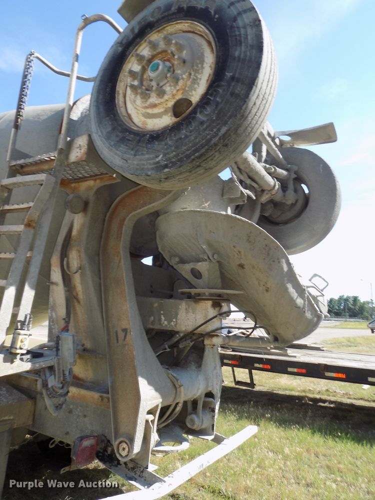 image for item DG2623 1999 Kenworth  ready mix truck