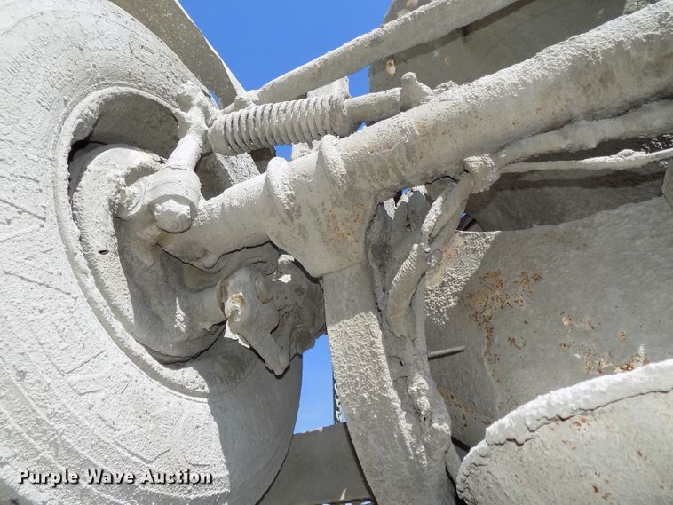 image for item DG2623 1999 Kenworth  ready mix truck