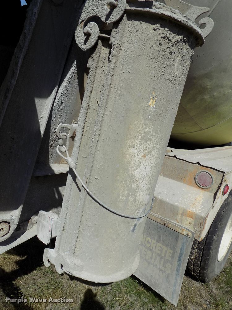 image for item DG2623 1999 Kenworth  ready mix truck