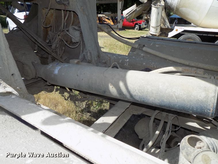 image for item DG2623 1999 Kenworth  ready mix truck