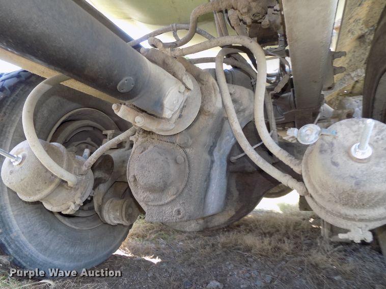 image for item DG2623 1999 Kenworth  ready mix truck