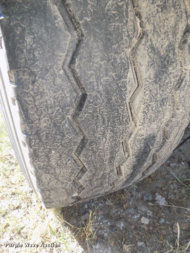 image for item DG2623 1999 Kenworth  ready mix truck