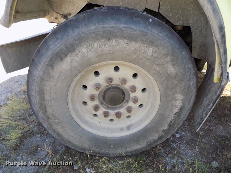 image for item DG2623 1999 Kenworth  ready mix truck