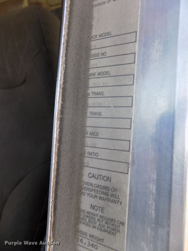 image for item DG2623 1999 Kenworth  ready mix truck