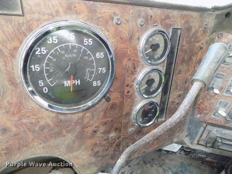 image for item DG2629 1997 International 5000SFR  ready mix truck