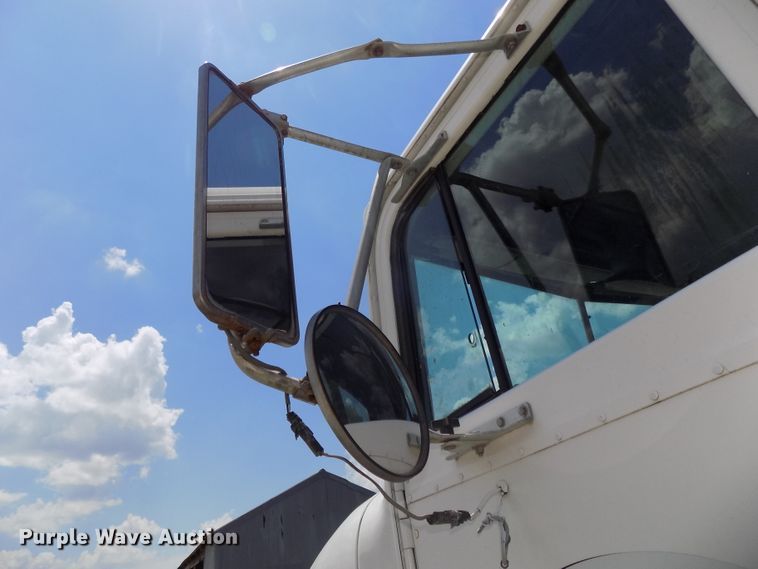 image for item DG2629 1997 International 5000SFR  ready mix truck