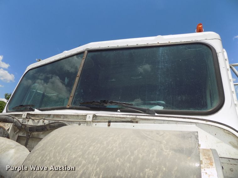 image for item DG2629 1997 International 5000SFR  ready mix truck