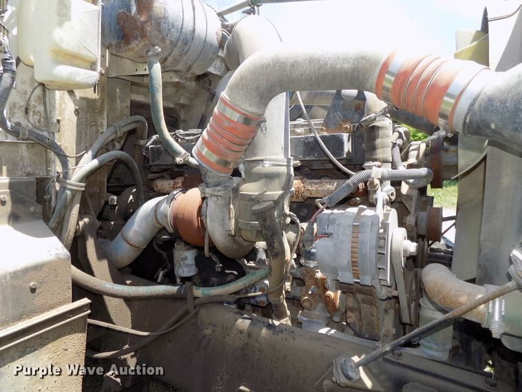 image for item DG2629 1997 International 5000SFR  ready mix truck