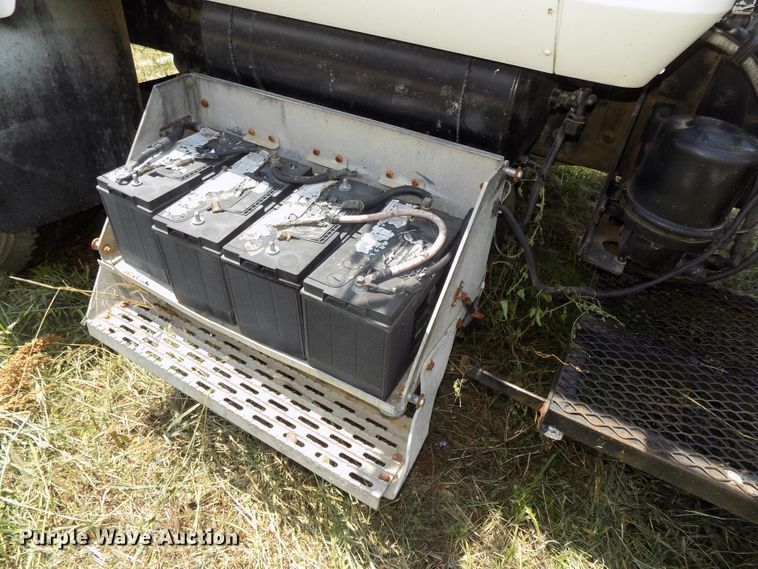 image for item DG2629 1997 International 5000SFR  ready mix truck