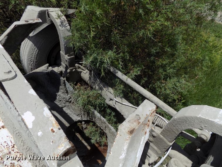 image for item DG2629 1997 International 5000SFR  ready mix truck