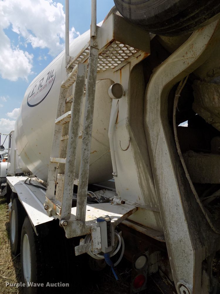 image for item DG2629 1997 International 5000SFR  ready mix truck