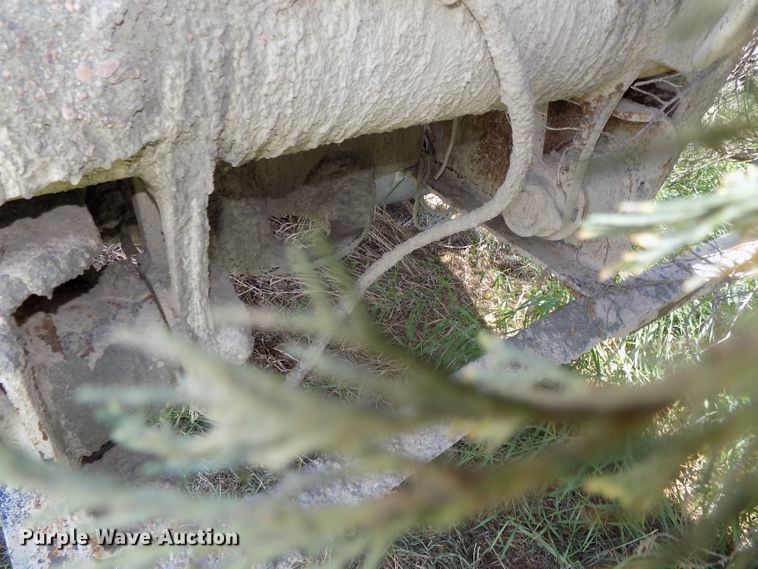 image for item DG2629 1997 International 5000SFR  ready mix truck