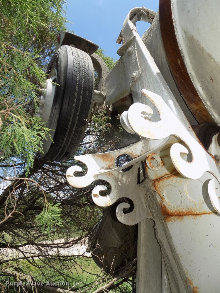 image for item DG2629 1997 International 5000SFR  ready mix truck