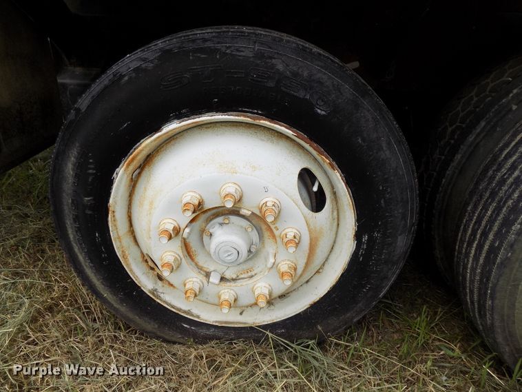 image for item DG2629 1997 International 5000SFR  ready mix truck