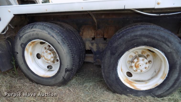 image for item DG2629 1997 International 5000SFR  ready mix truck