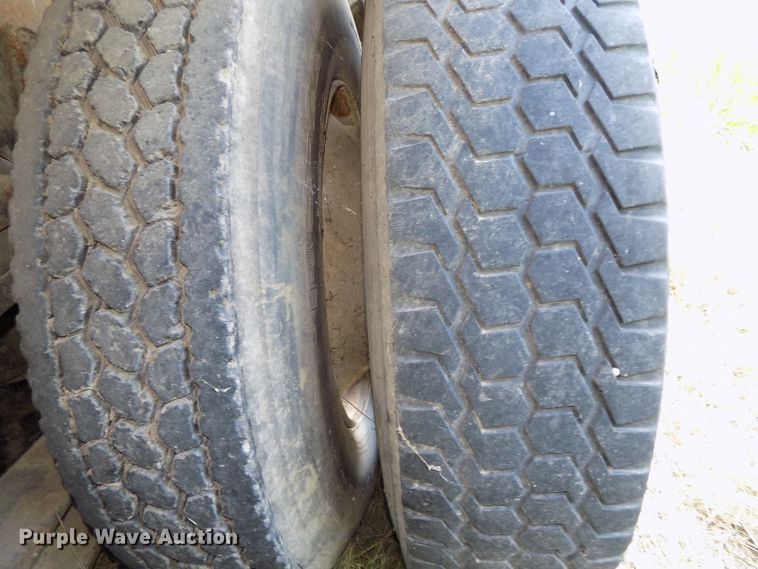 image for item DG2629 1997 International 5000SFR  ready mix truck