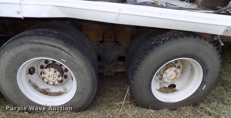 image for item DG2629 1997 International 5000SFR  ready mix truck