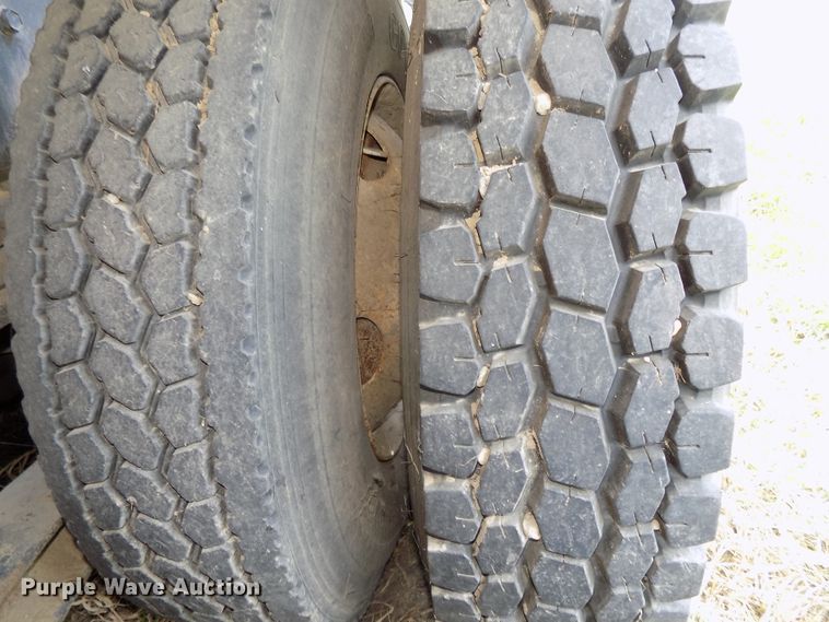 image for item DG2629 1997 International 5000SFR  ready mix truck