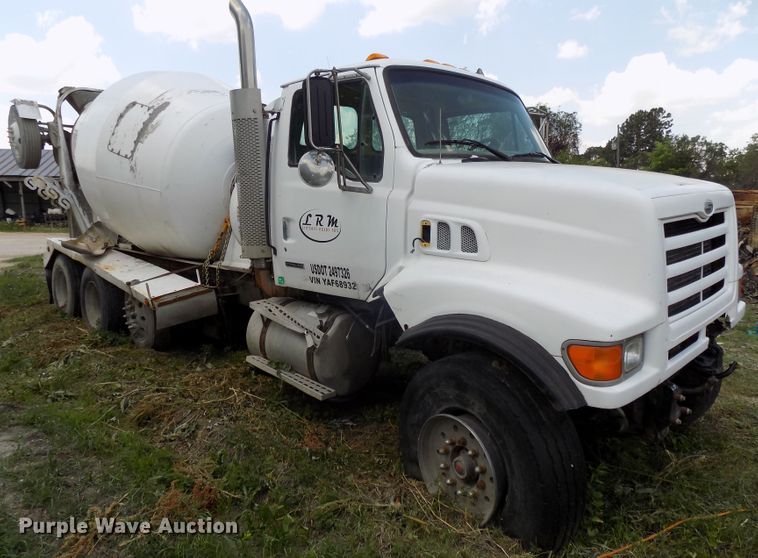 image for item DG2630 2000 Sterling L-Line  ready mix truck