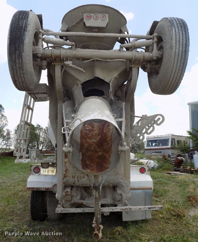 image for item DG2630 2000 Sterling L-Line  ready mix truck