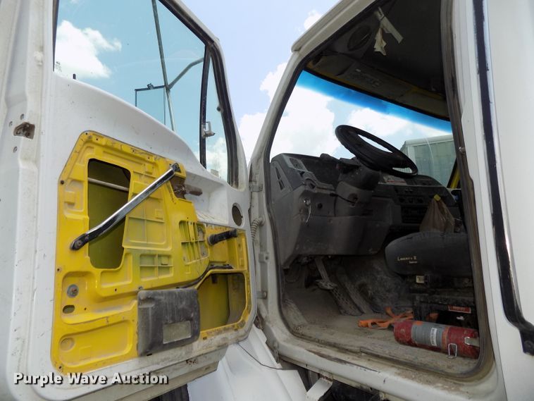 image for item DG2630 2000 Sterling L-Line  ready mix truck