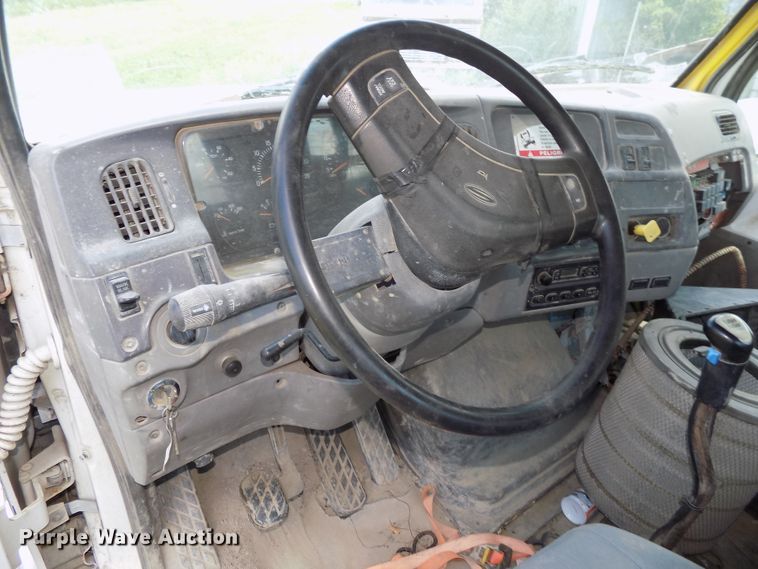 image for item DG2630 2000 Sterling L-Line  ready mix truck