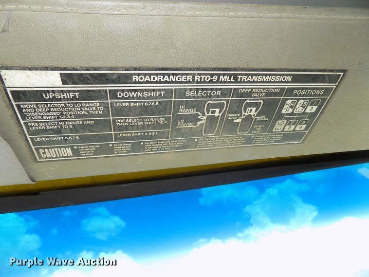 image for item DG2630 2000 Sterling L-Line  ready mix truck