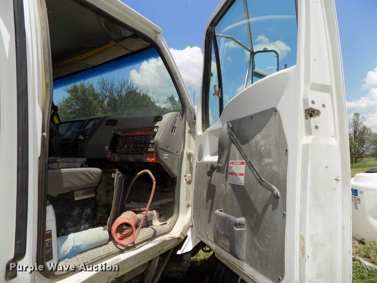 image for item DG2630 2000 Sterling L-Line  ready mix truck