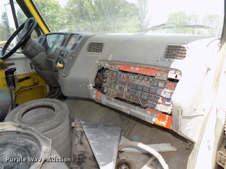 image for item DG2630 2000 Sterling L-Line  ready mix truck