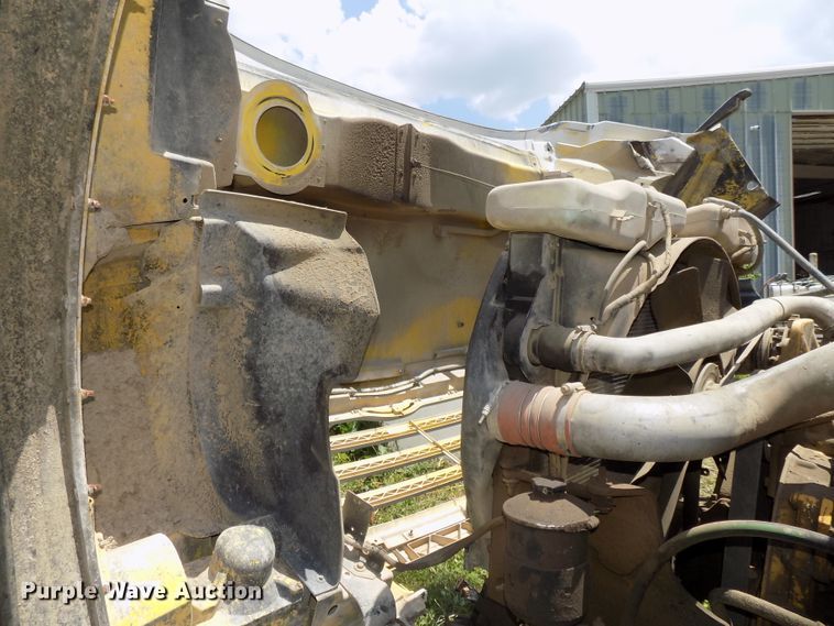 image for item DG2630 2000 Sterling L-Line  ready mix truck