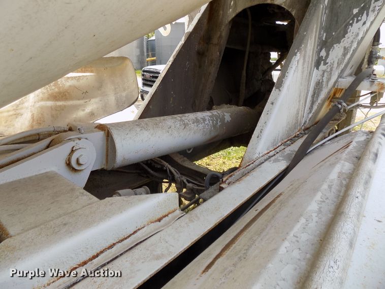 image for item DG2630 2000 Sterling L-Line  ready mix truck