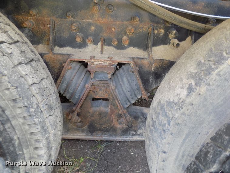 image for item DG2630 2000 Sterling L-Line  ready mix truck