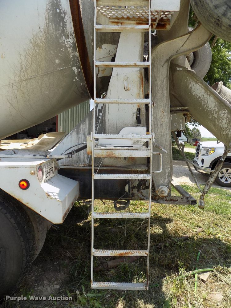 image for item DG2630 2000 Sterling L-Line  ready mix truck