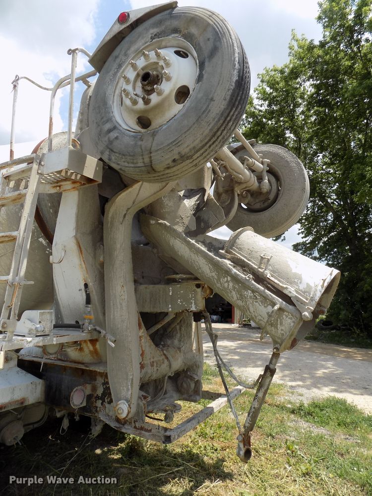 image for item DG2630 2000 Sterling L-Line  ready mix truck